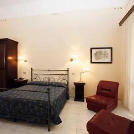 Cappello Hotel 3*